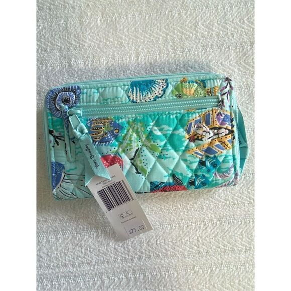 Vera Bradley Turnlock Wallet - Antilles Treasures - Picture 3 of 6